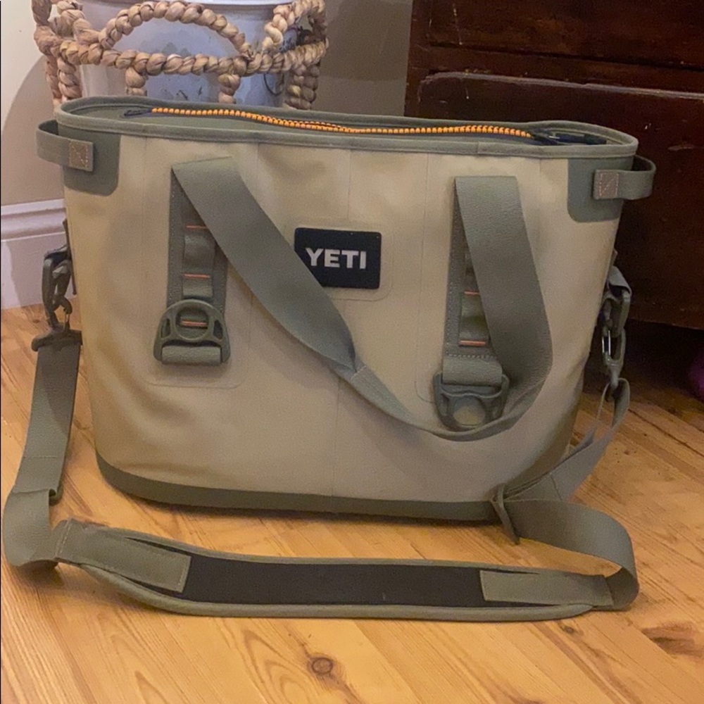 Yeti Hopper 20